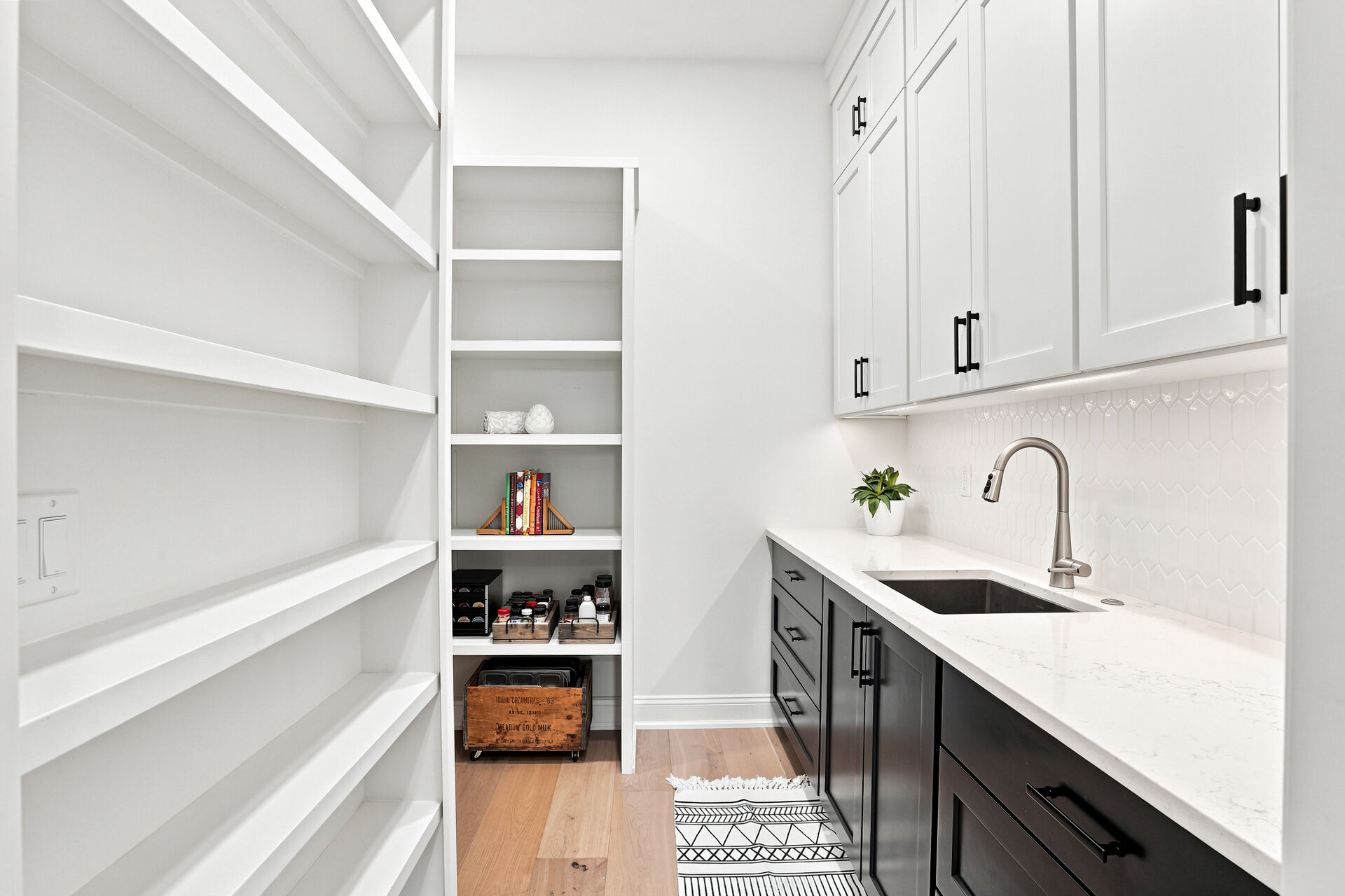 Walk-in pantry
